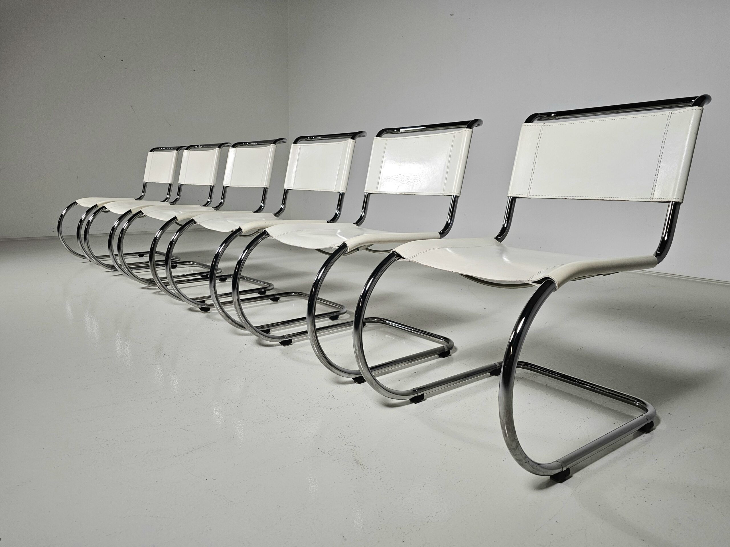 Mies van der Rohe, MR10, Thonet
